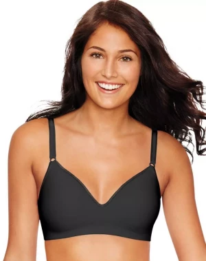 Гладкий бескаркасный бюстгальтер с чашками на тонком поролоне